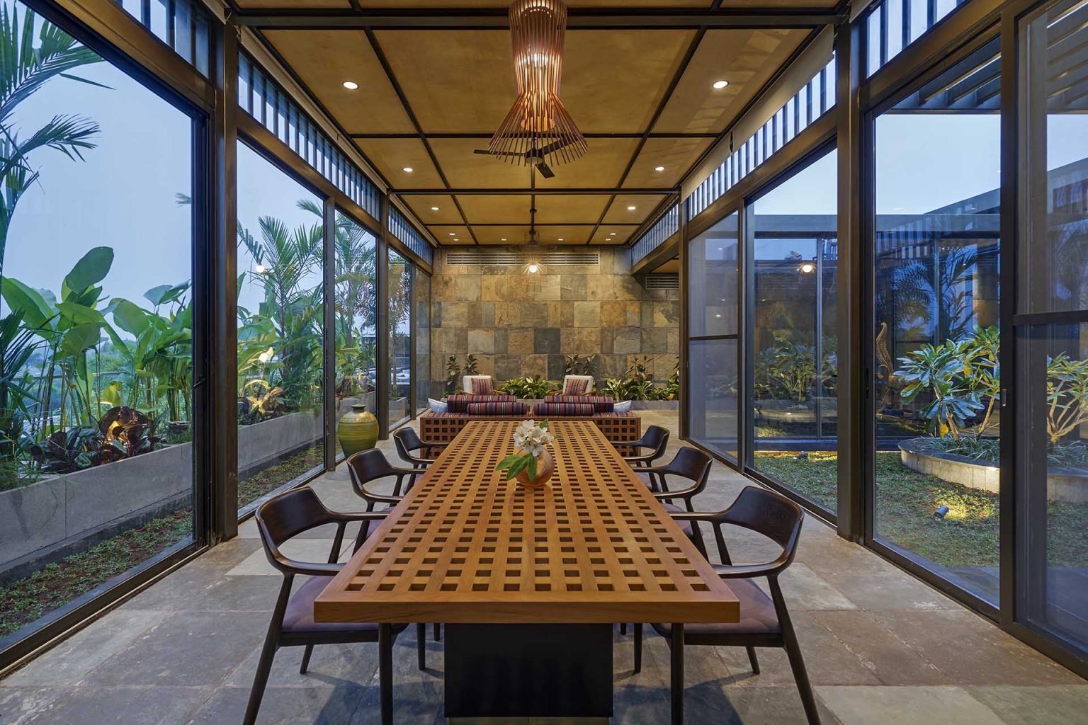Blurring Design Style Boundaries - Taliesyn – Design