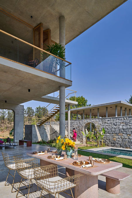 Less Is More: The Rise of Minimalist Furniture